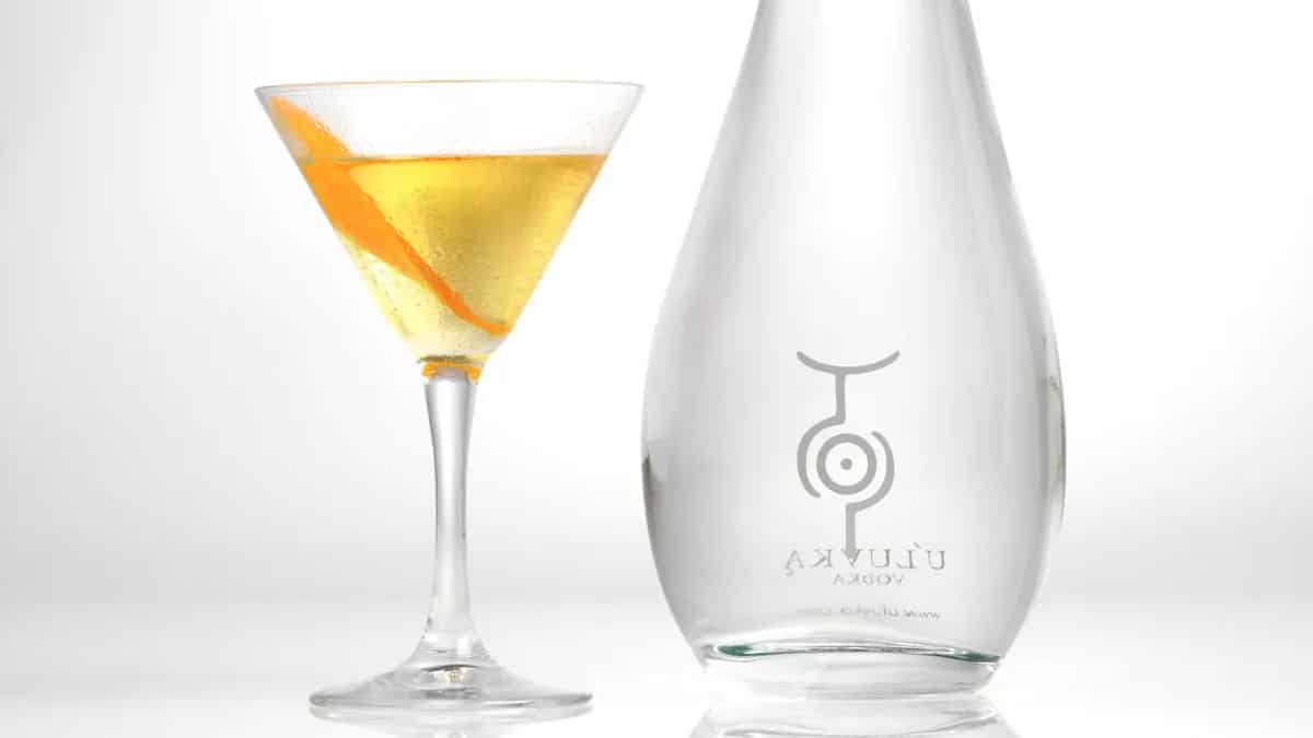  This Father's Day, Say Cheers To Your Dad With These Cocktails