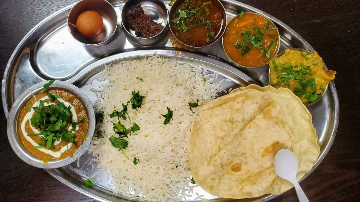 The YMCA Indian Student Hostel Offers Mouthwatering Desi Dishes