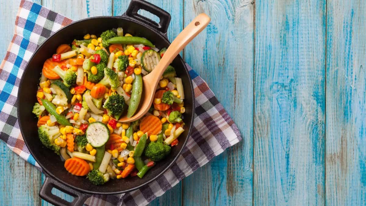 Healthy Lunch: This Sindhi Satsaagi Is A Delightful Winter Treat