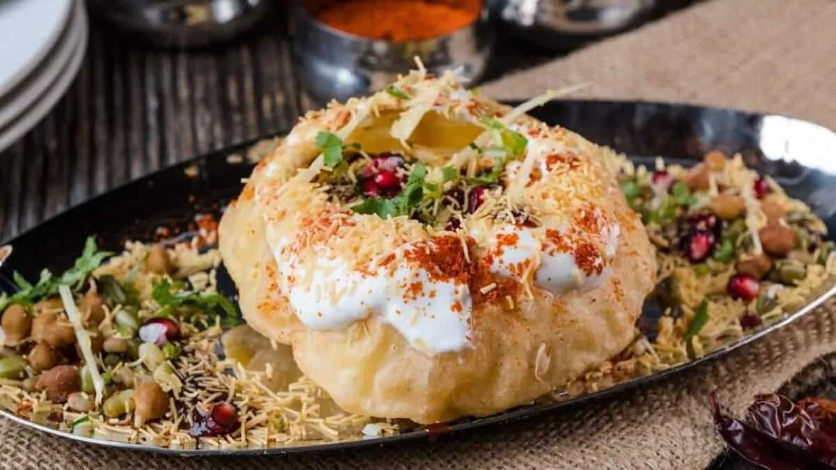 Bhujia To Pakodi: Exploring Bikaner's 7 Iconic & Famous Dishes