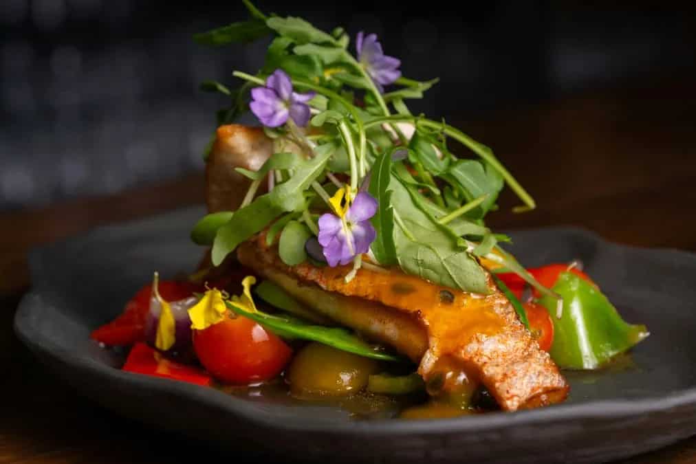 7 Types Of Flowers And Microgreens To Add To Your Salad 