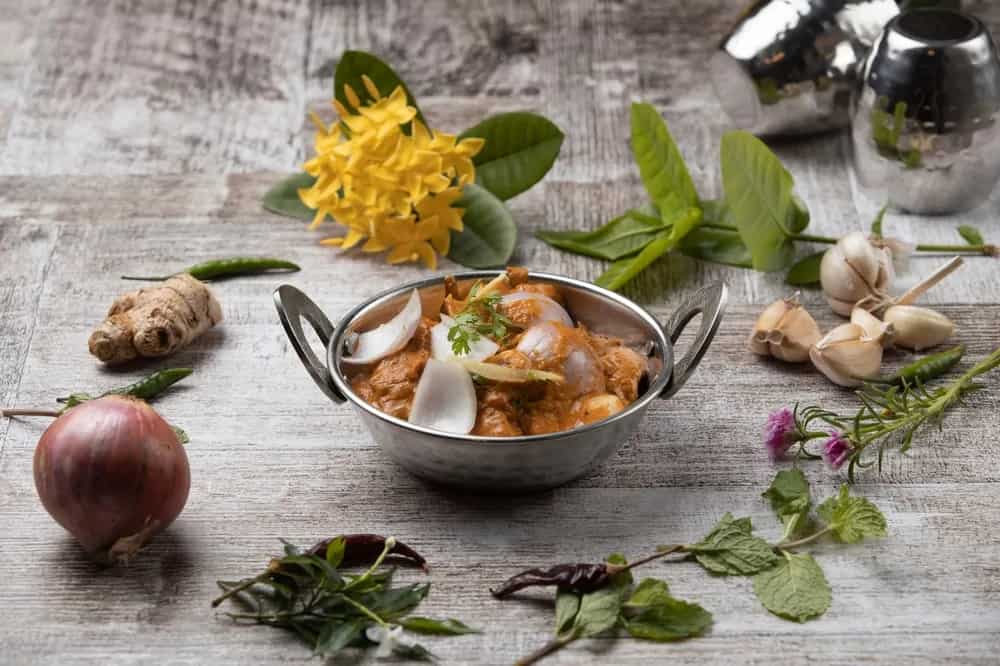 While Vegetable Prices Are Soaring, Make Pyaz Ki Sabzi