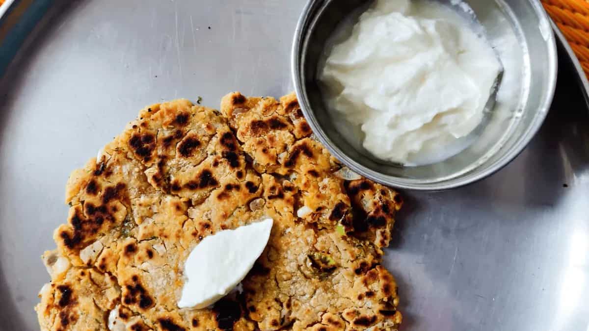Dhapate: All You Need To Know About This Maharashtrian-Style Khakra