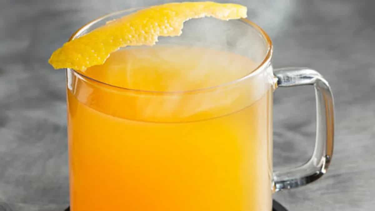 2 Healthy Hot Toddy Recipes To Chase Away The Winter Chills