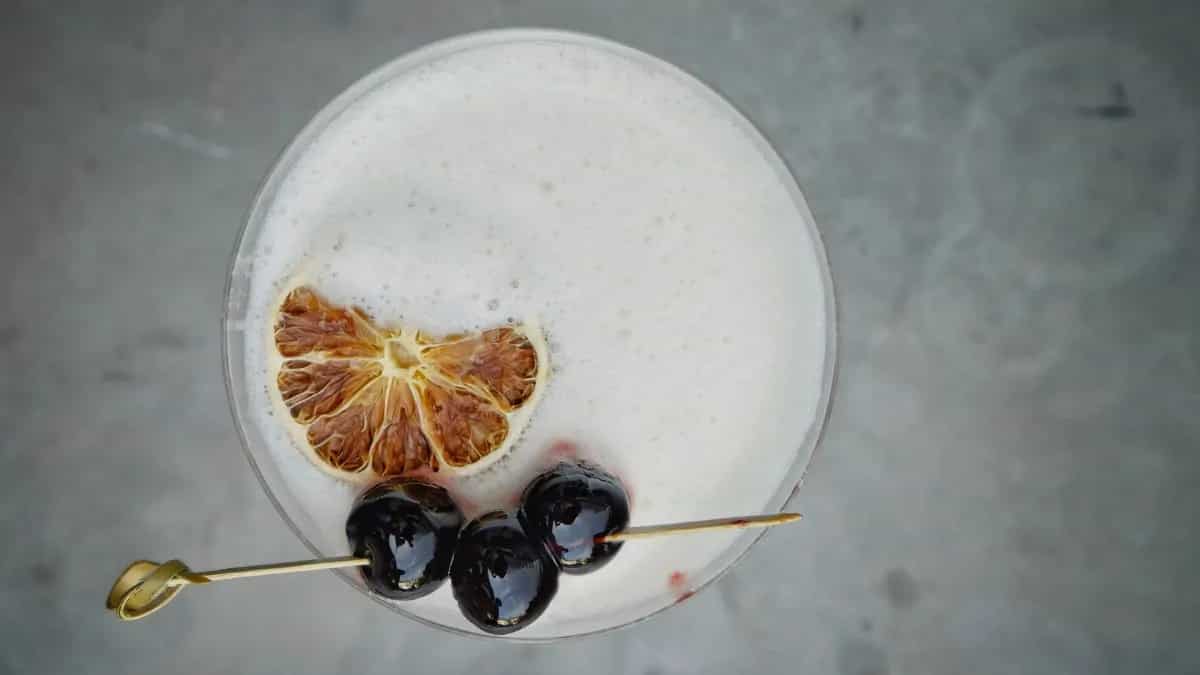 Egg White Foam 6 Key Tips To Using The Garnish On Cocktails