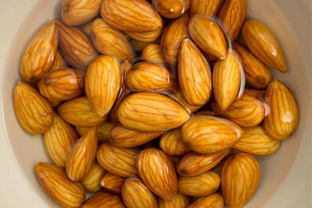 From Smoothies To Salads: 7 Creative Ways To Add Soaked Almonds To Your ...