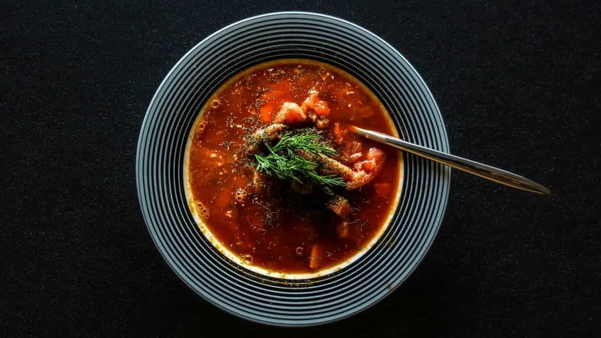 7 Midnight Healthy Soups To Help With Cravings