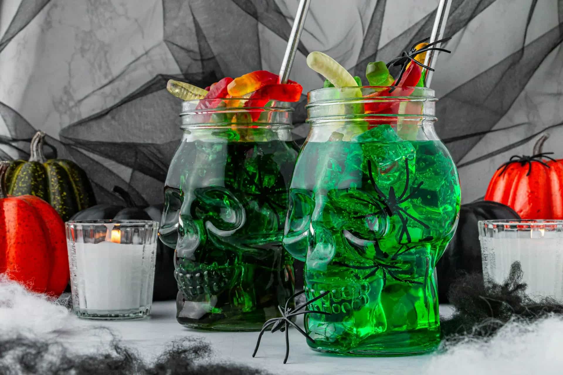 Halloween Cocktail Garnishes You Can Easily Add 