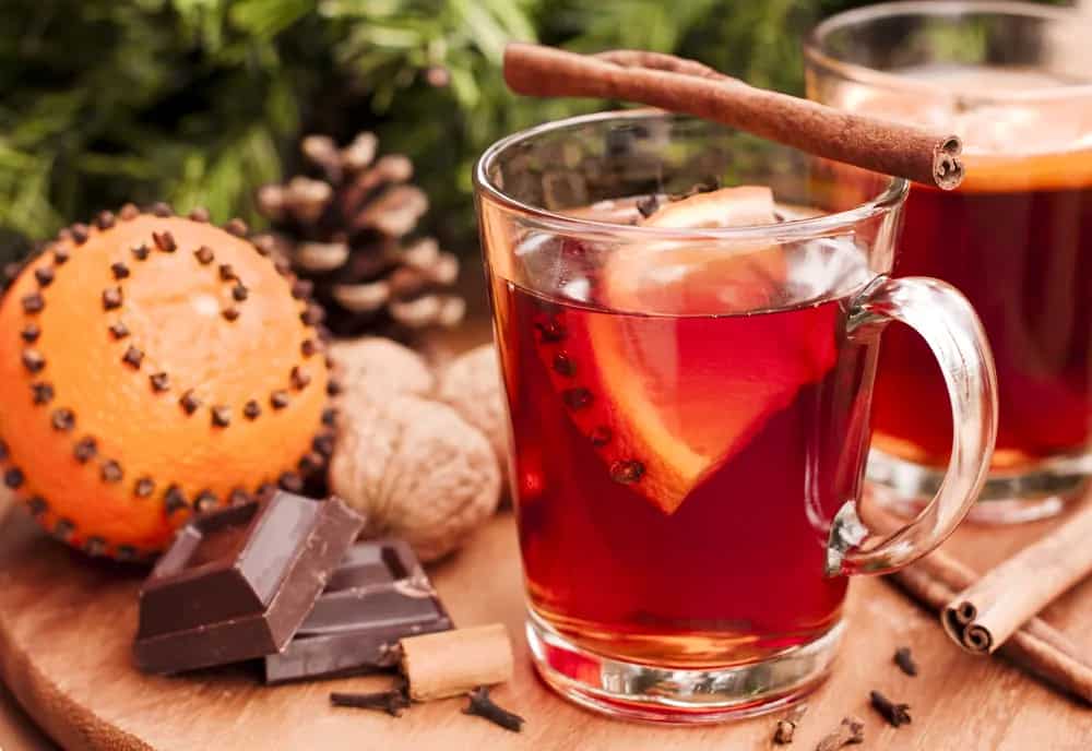 Feeling Winter Chills? A Guide To Serving Finest Mulled Wine