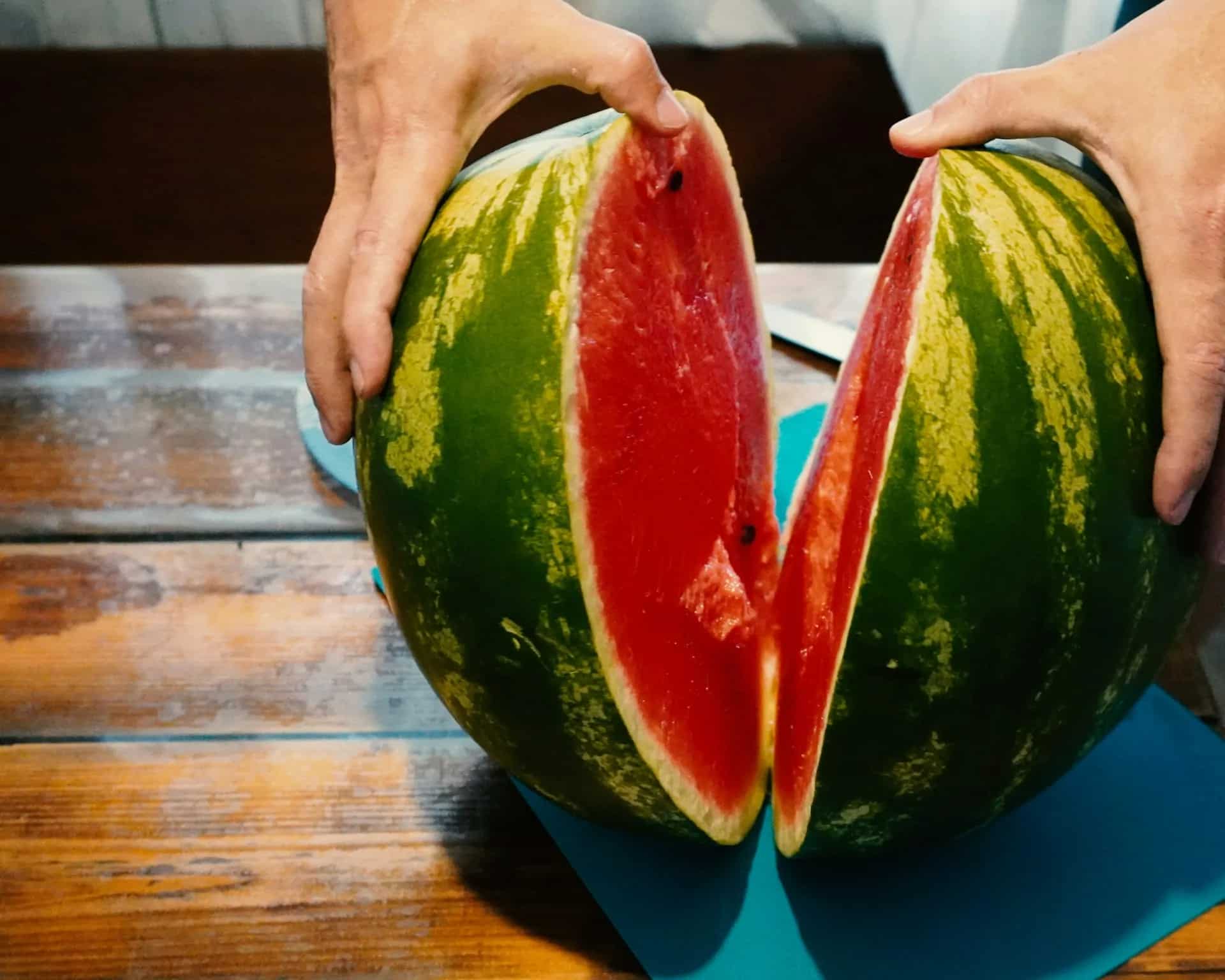 How To Select A Naturally Ripe Watermelon 
