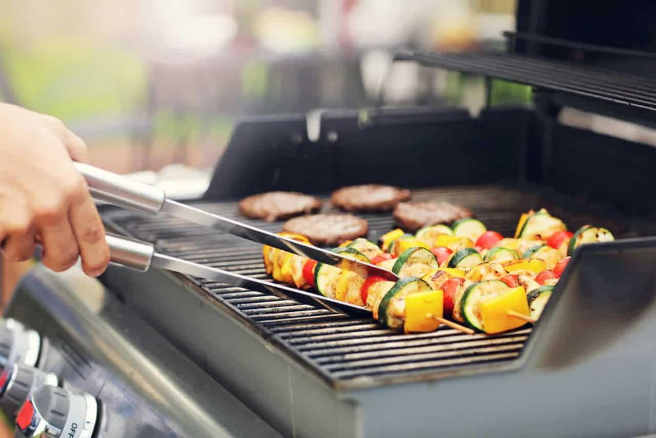 4 Kitchen Tools To Help You Ace The Grilling And Roasting Game