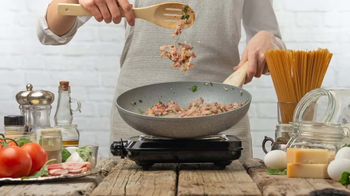 6 Types Of Cooking Pans And How They Affect Your Cooking