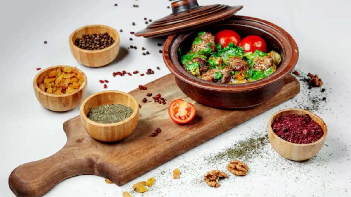 Chicken Korma To Nargisi Kofta: 10 Mughlai Dishes To Savour 