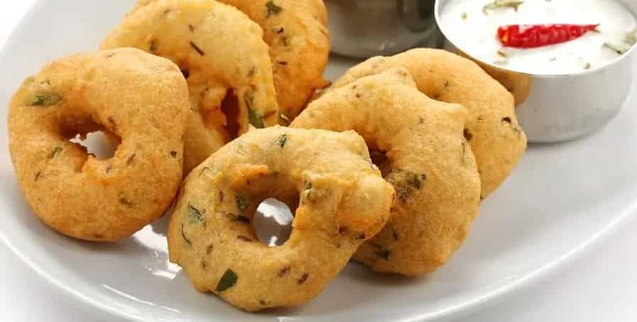 Kachori to Ladoo: 4 Lip-Smacking Urad Dal Dishes You Must Try 