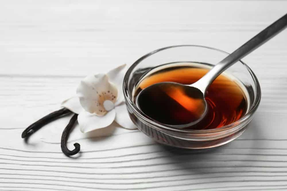 7 Synthetic Flavours Used In Cooking You Thought Were Natural