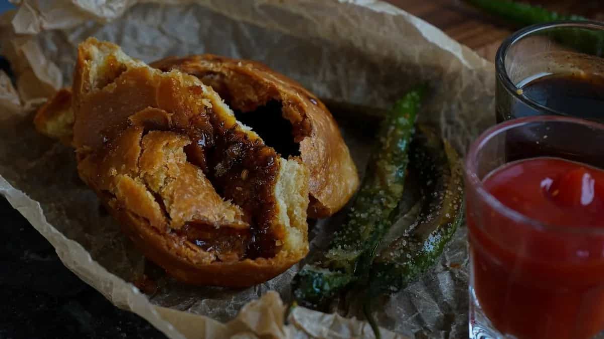 World Cup 2023: 10 Indian Snacks To Relish This Cricket Season