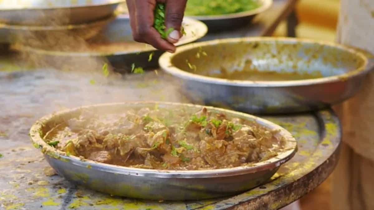Best Places To Try Haleem And Kebabs In Hyderabad 