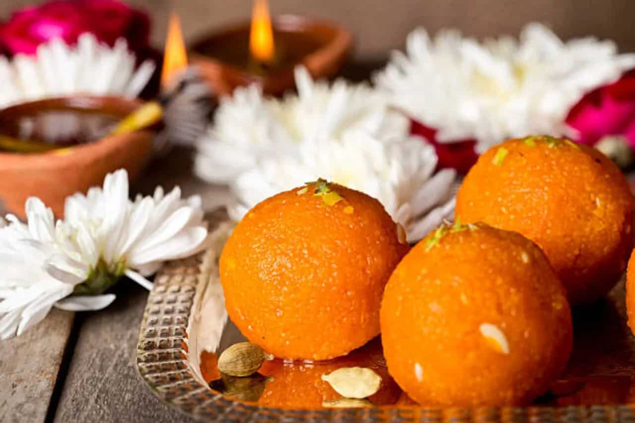 5 Common Mistakes To Avoid When Making Laddoos
