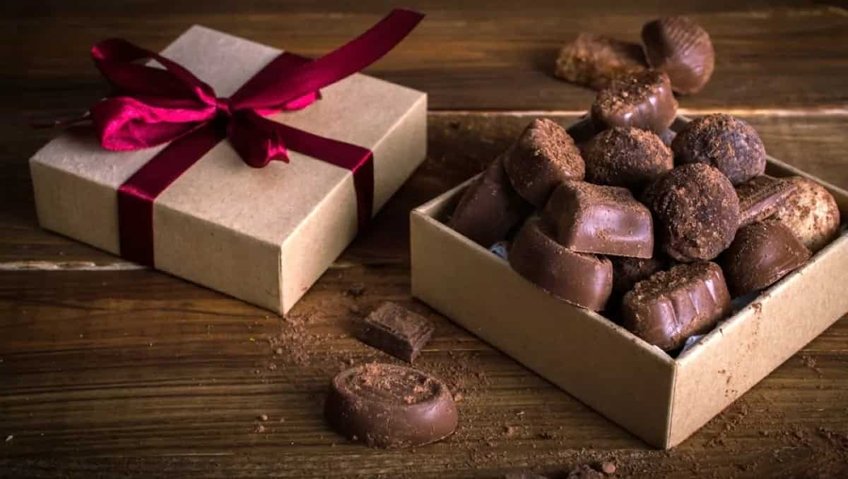 ChocolateGifting History! Ancient Tale Of God, Currency, Status