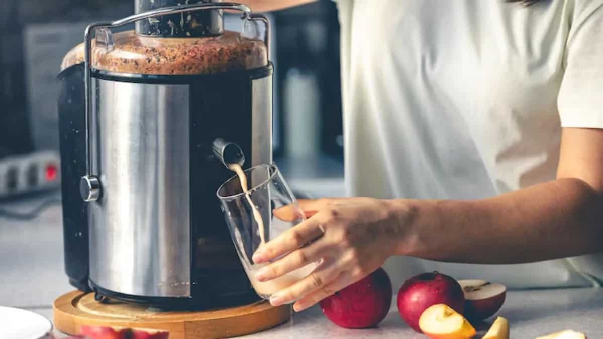 Cold-Press Juice Recipes To Keep Yourself Hydrated This Summer