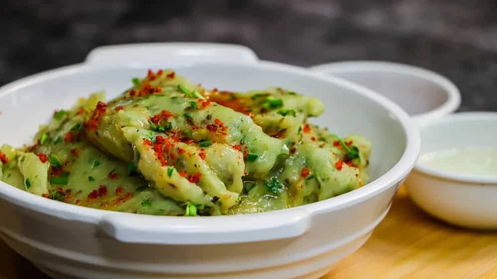 Ever Tried Khichu? A Steamed Snack From Gujarat