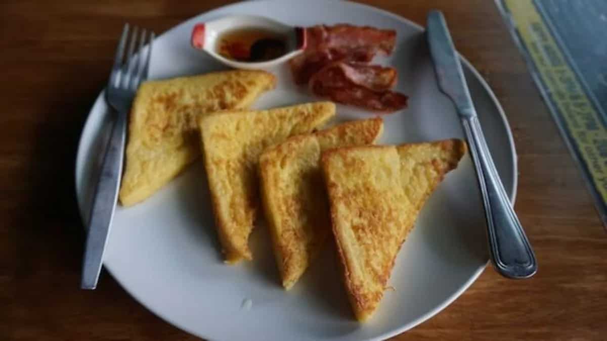 Eggs To Rava: 8 Types Of Desi Toasts To Try For Breakfast