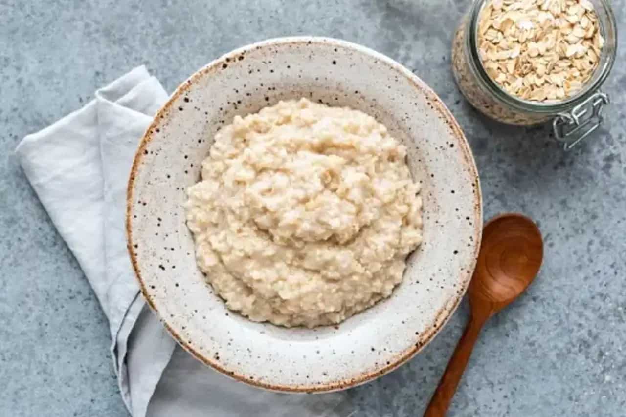 5 Wholesome Benefits Of Introducing Oats To Your Baby's Diet