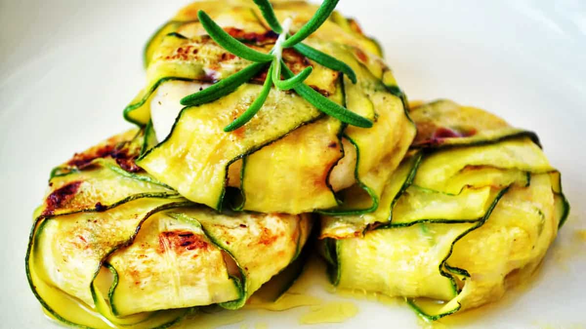 How to make Smoked Sausage-stuffed Zucchini Recipe