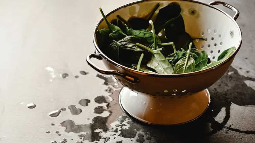 Cooking Spinach The Right Way! Tips To Keep The Nutrition Intact