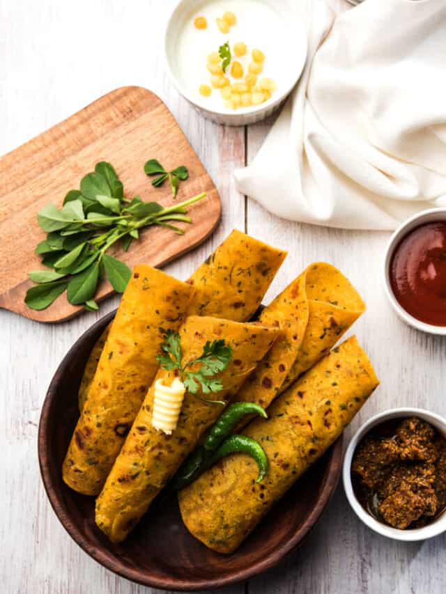 5 Thepla Recipes For A Wholesome Gujarati Breakfast