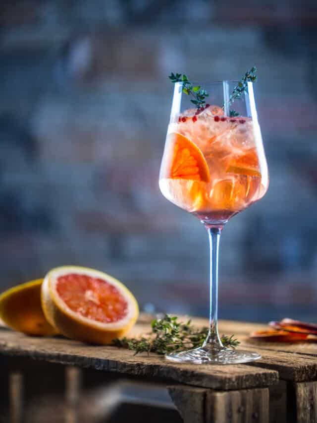This Gin Cocktail Is Everything You Need In Winters