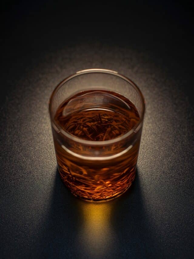 Steps To Make Warm And Soothing Honey Whiskey