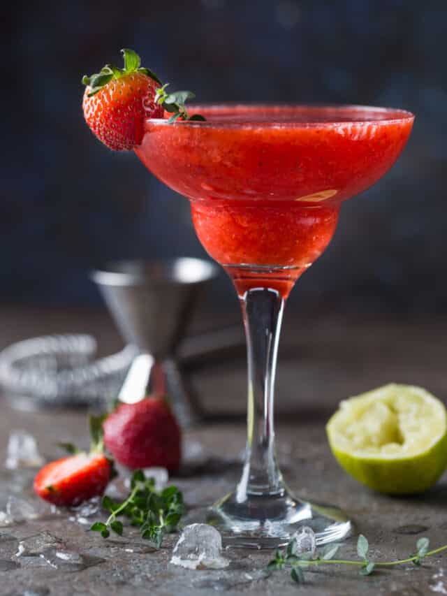How To Make Strawberry Lemon Daiquiri