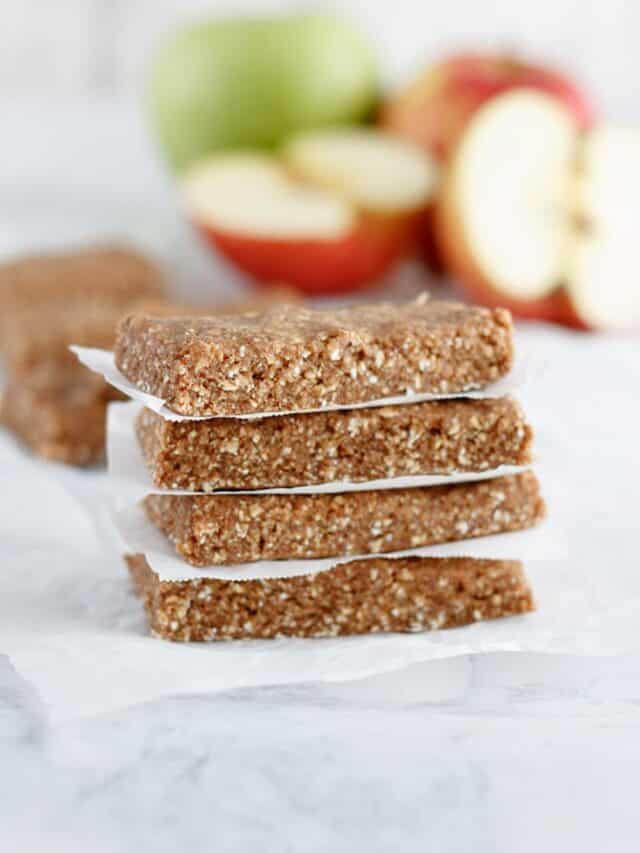 Make This Apple Pie Protein Bar At Home
