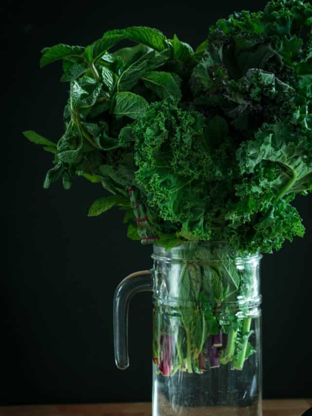 Difficult To Keep The Greens Fresh? Try These Tricks!