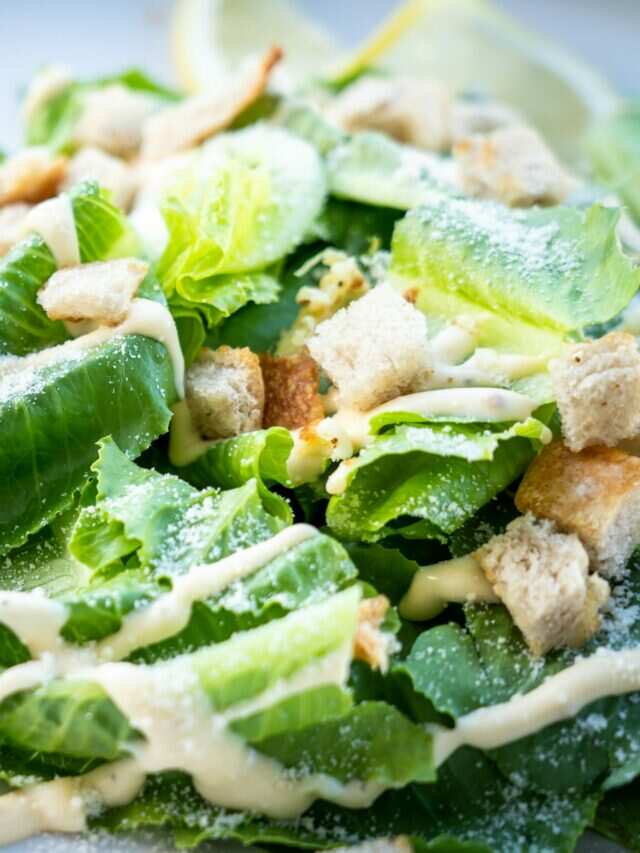 Vegan Caesar Salad Is The Perfect Dinner Option For You!