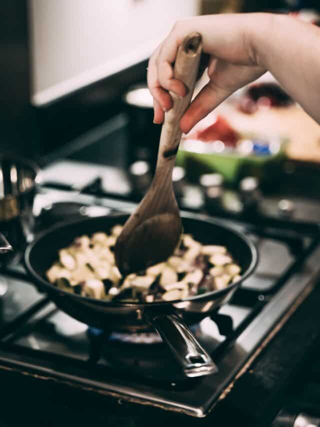 Know these tips for long shelf life of your non stick pans