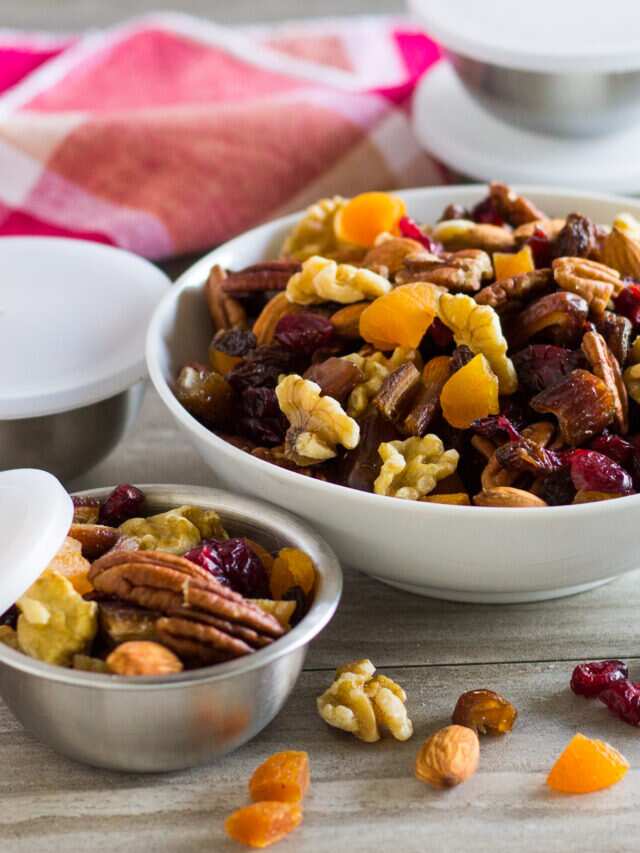 Replace Unhealthy Snacking With This Dry Fruit Trail Mix