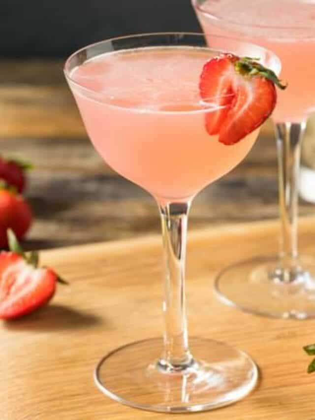Boozy Strawberry Daiquiri Cocktail For Your Next House Party