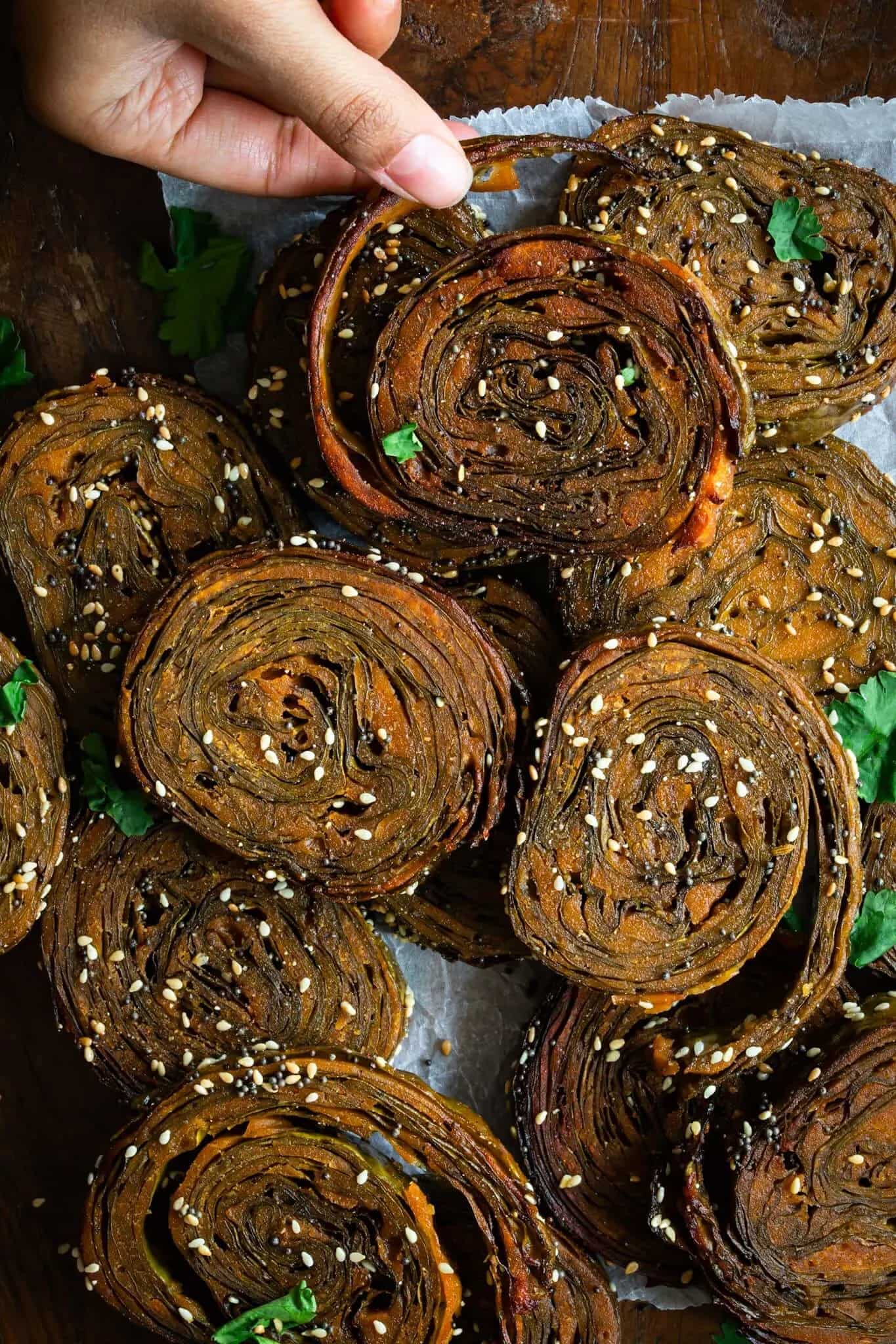 【なべchan様用】ARIDA VORTEX / Riders Of Steel Maharashtrian Alu Vadi: A Seasonal Monsoon Recipe With The Wild Green