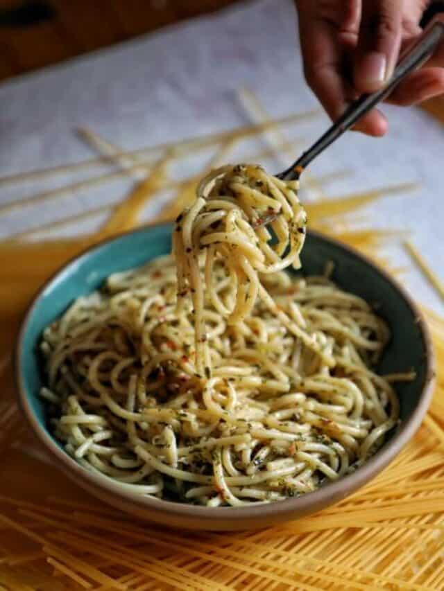 Buttery, Garlicky Spaghetti Pasta Recipe
