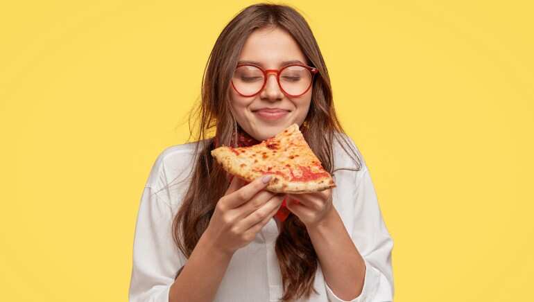 overeating-pizza