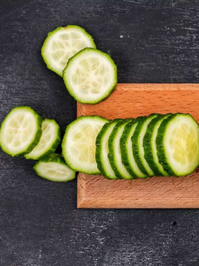 8 Benefits Of Cucumber For Improving Eye Health, Nourishing Undereye Skin