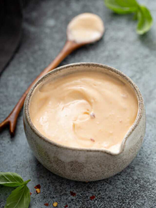 Quick And Easy Steps To Make Homemade Mayonnaise