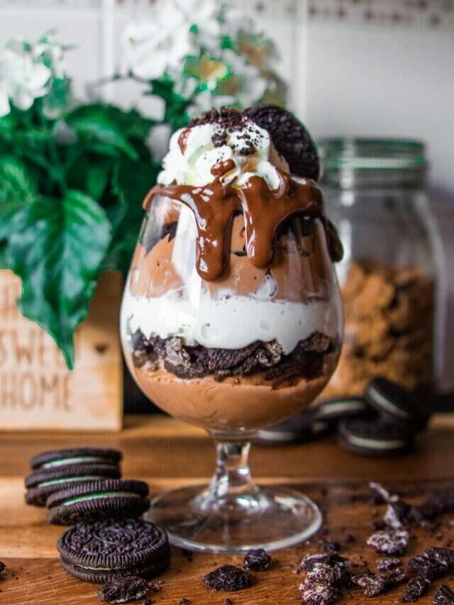 7 Christmas Desserts That Are Not Cakes