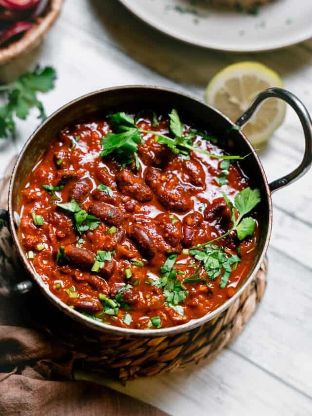 Rajma Masala : पहाड़ी स्टाइल में राजमा मसाला खाएंगे तो उंगलियां चाटते रह जाएंगे