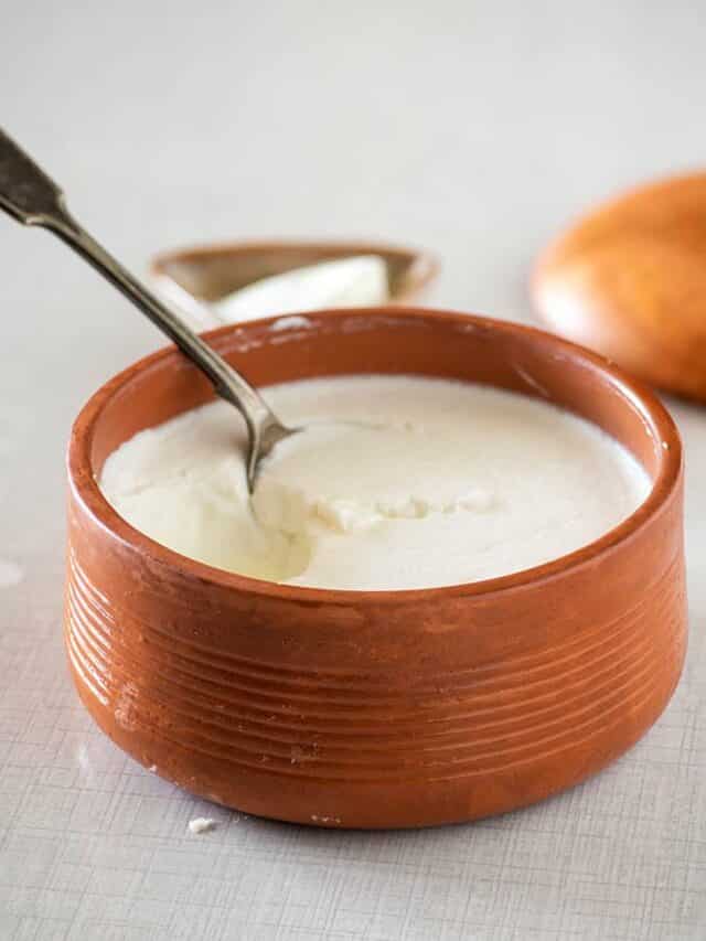 Curd Benefits: रोज सुबह खाएं एक कटोरी दही, कमजोर हड्डियां जल्दी होंगी मजबूत, सेहत को मिलेंगे कई फायदे